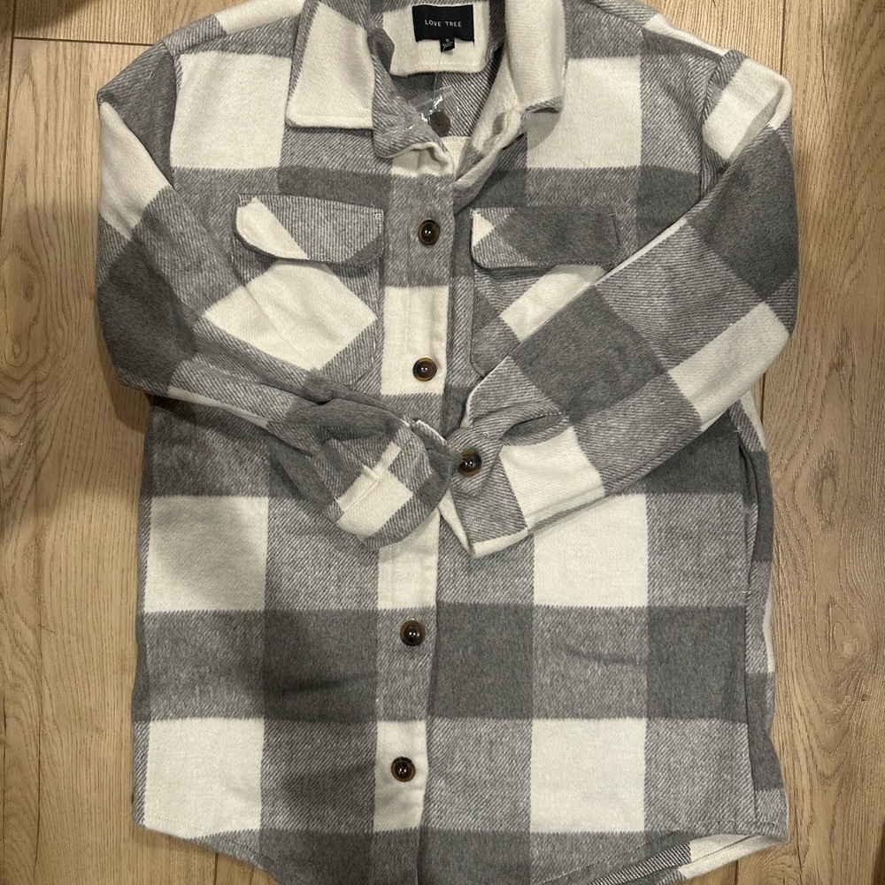Love Tree Gray and White Plaid Button Down Shirt